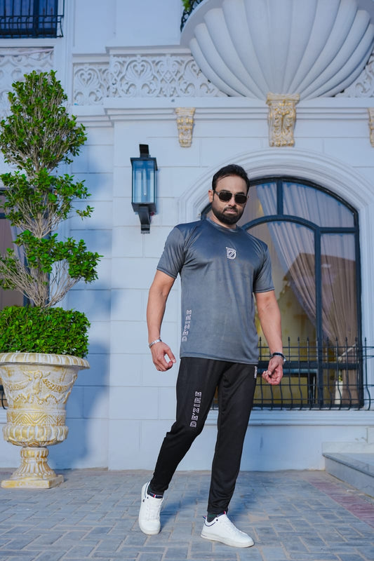 Men's Grey & Black Sporty Tracksuit Set — Graphic Logo Tee & Slim Jogger Pants